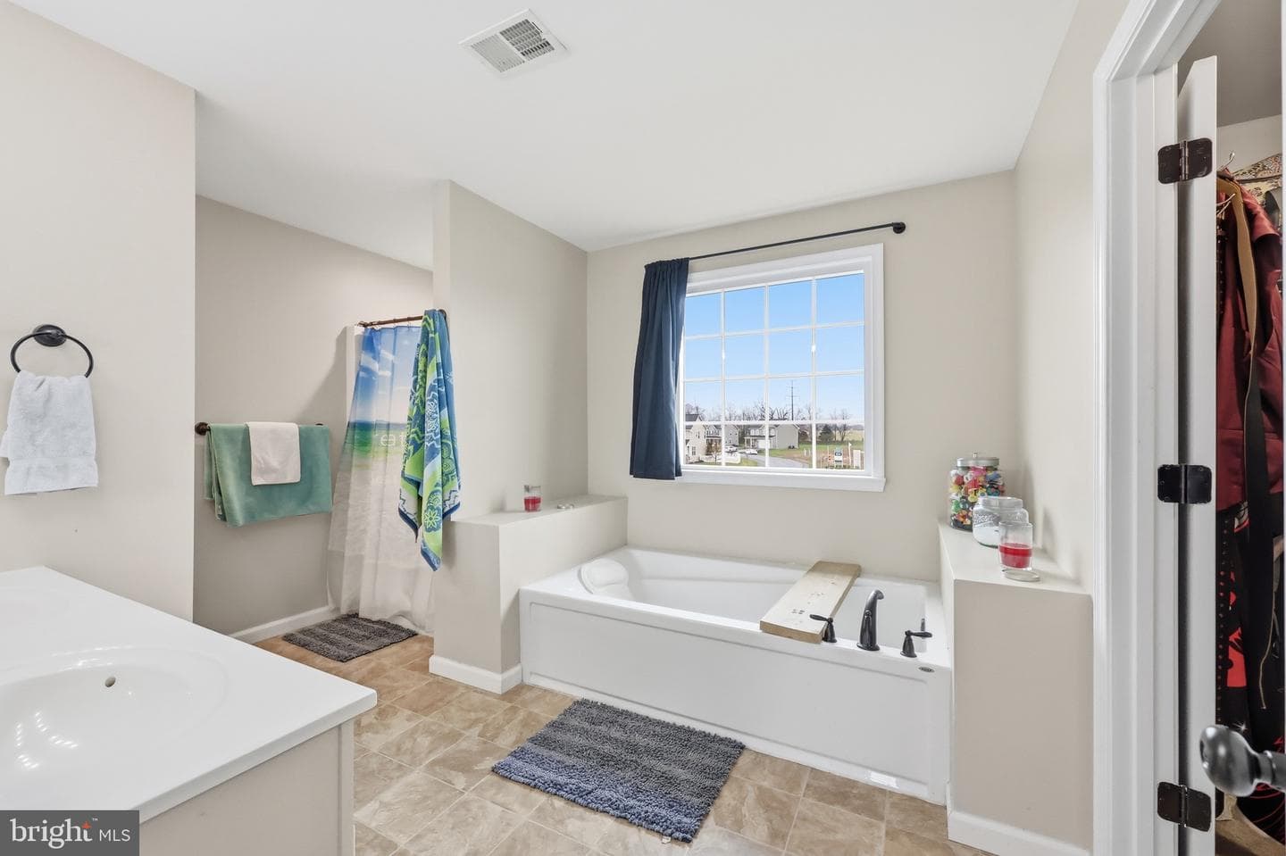 15 Branson Court photo 36