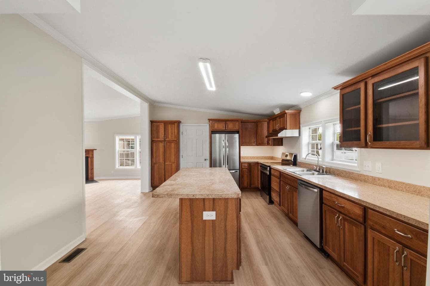 63 Snyders Lane photo 11