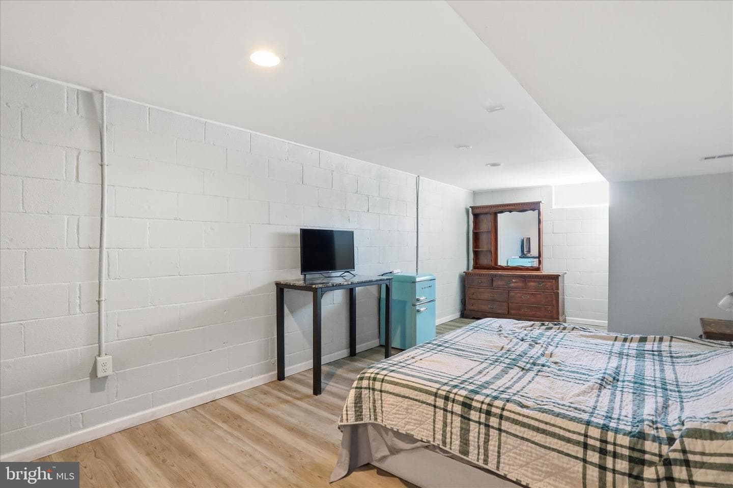 503 Vicky Bullett Street photo 23