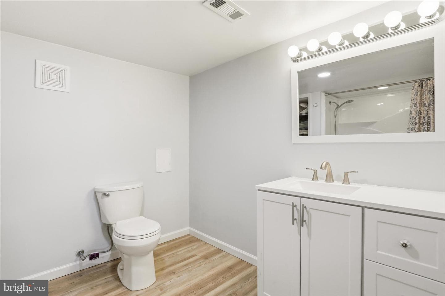 503 Vicky Bullett Street photo 28