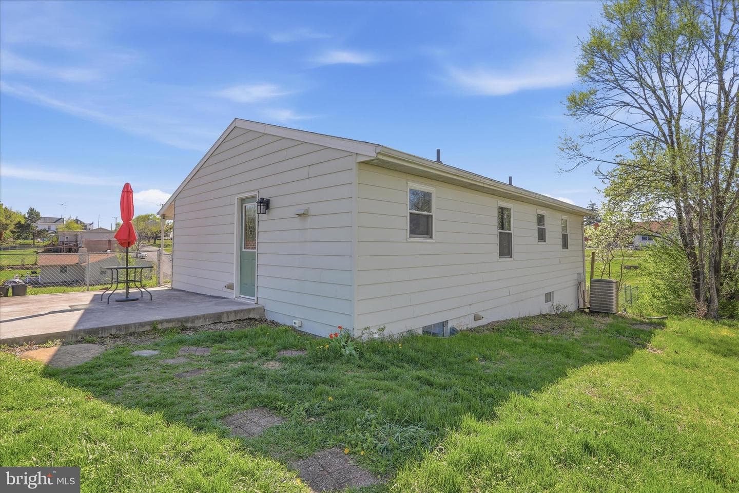 503 Vicky Bullett Street photo 31