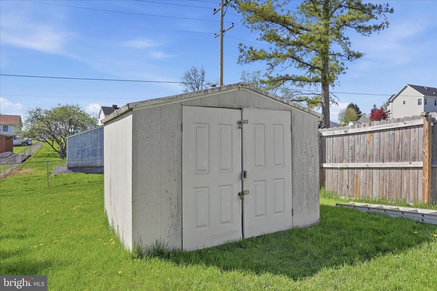 503 Vicky Bullett Street photo 35