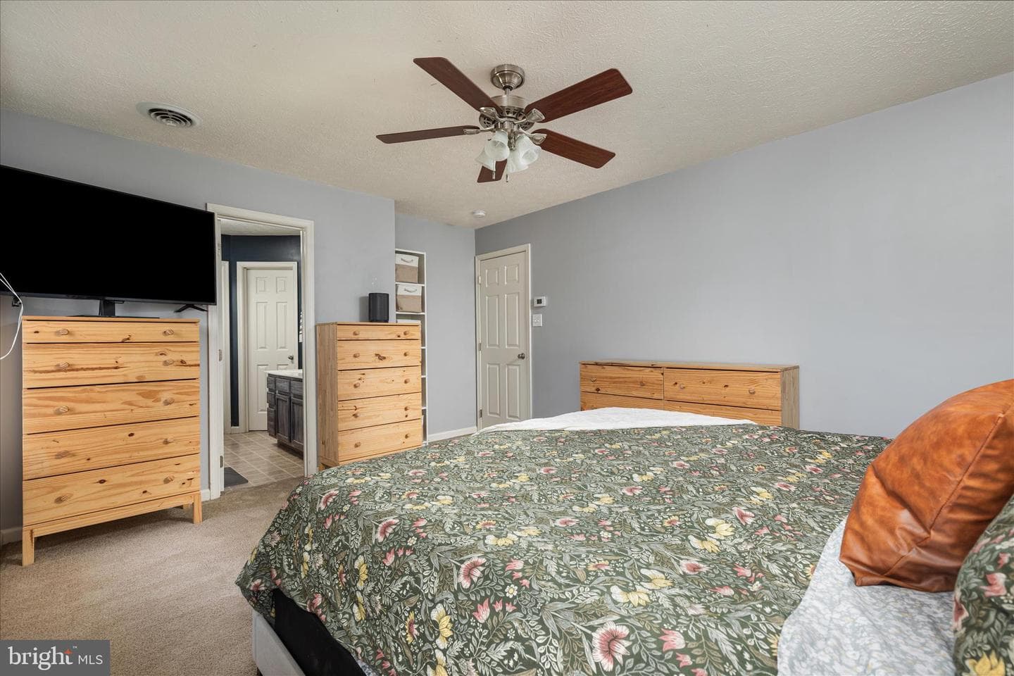 74 Toulouse Lane photo 28