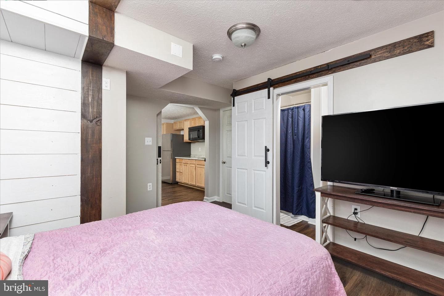 74 Toulouse Lane photo 36