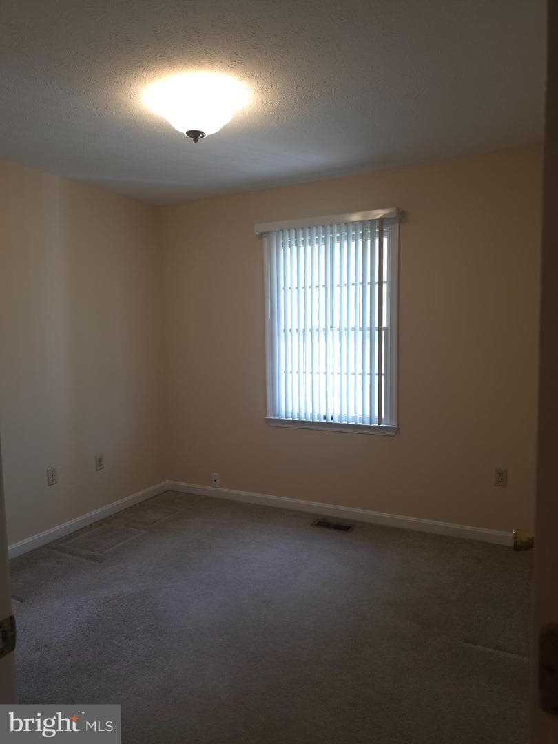 142 Braddock Boulevard photo 29