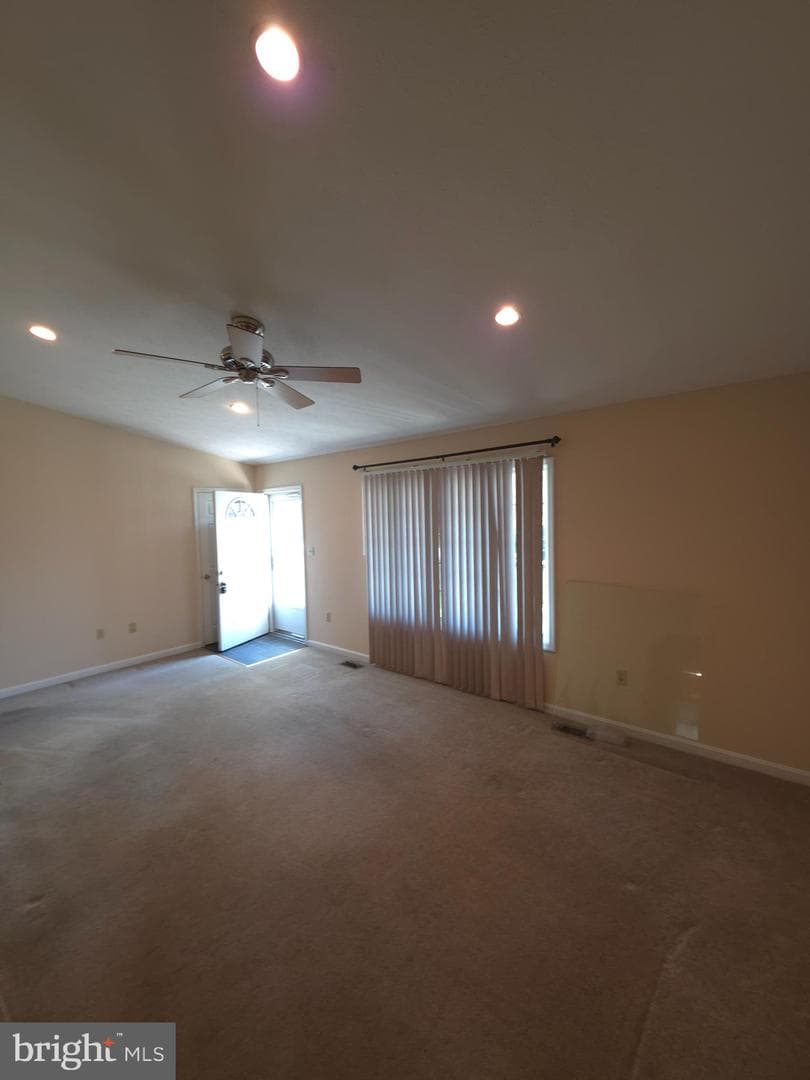 142 Braddock Boulevard photo 8