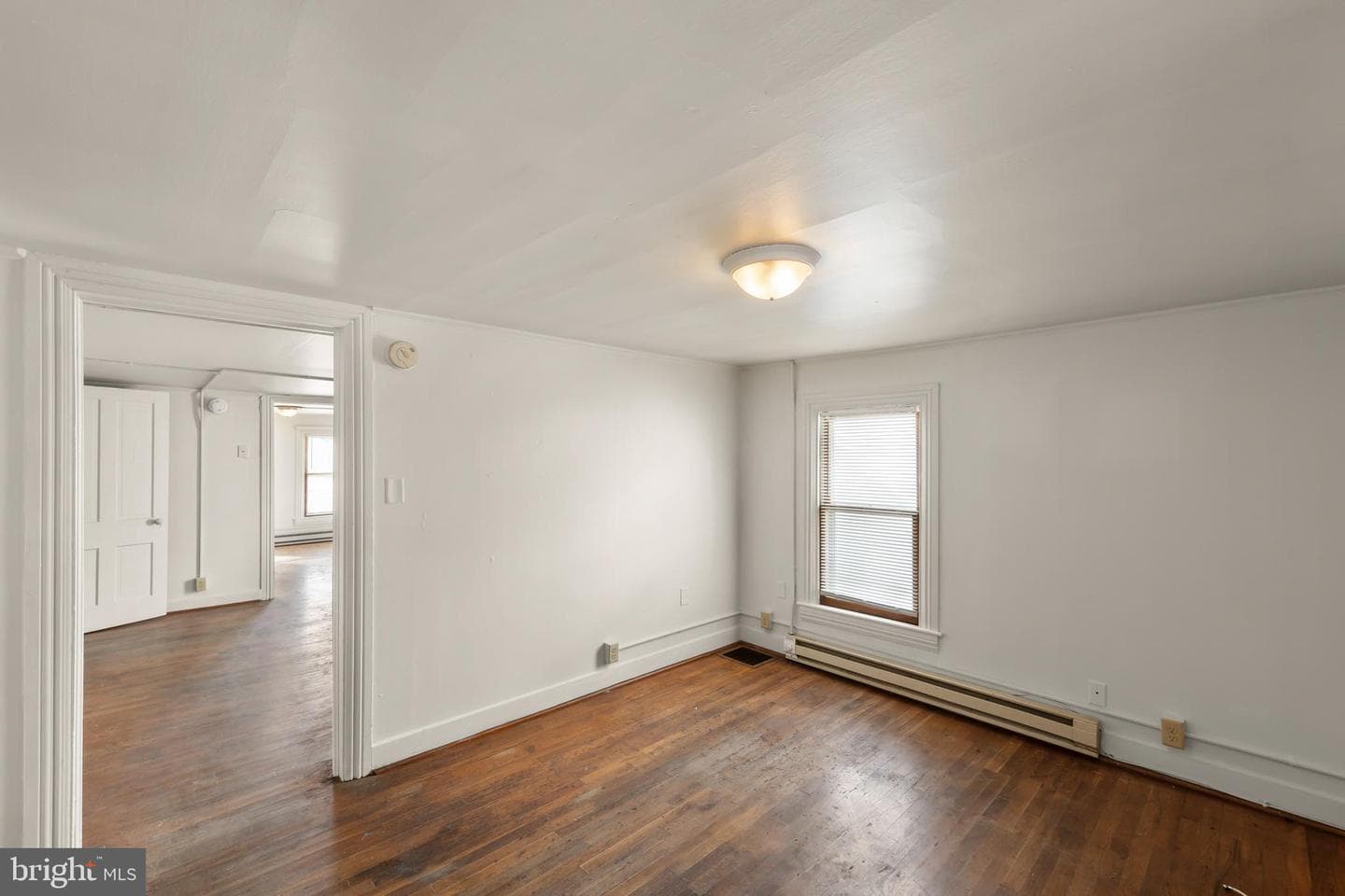 706 W King Street photo 22