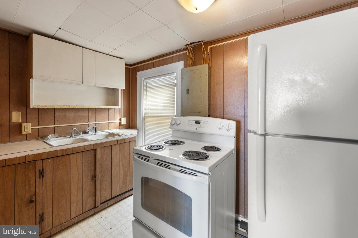 706 W King Street photo 24