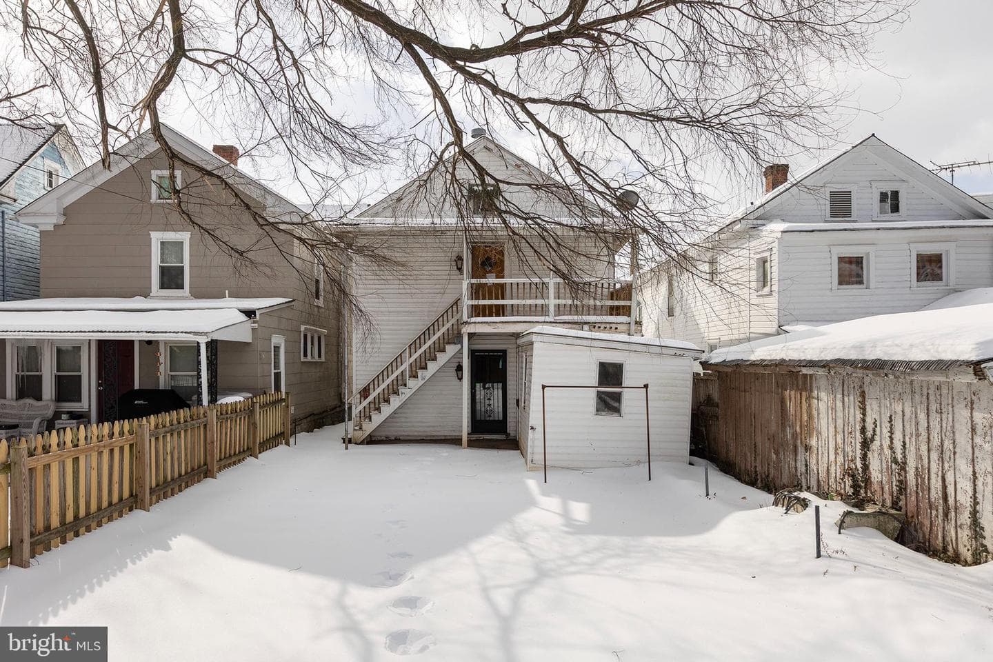 706 W King Street photo 30