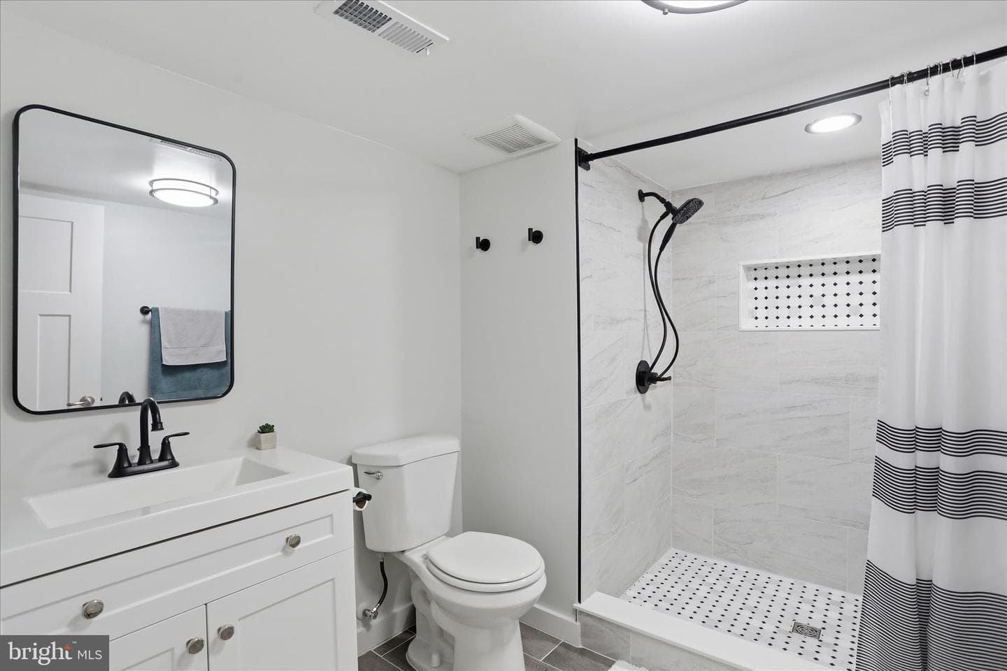 59 Outrigger Road photo 35