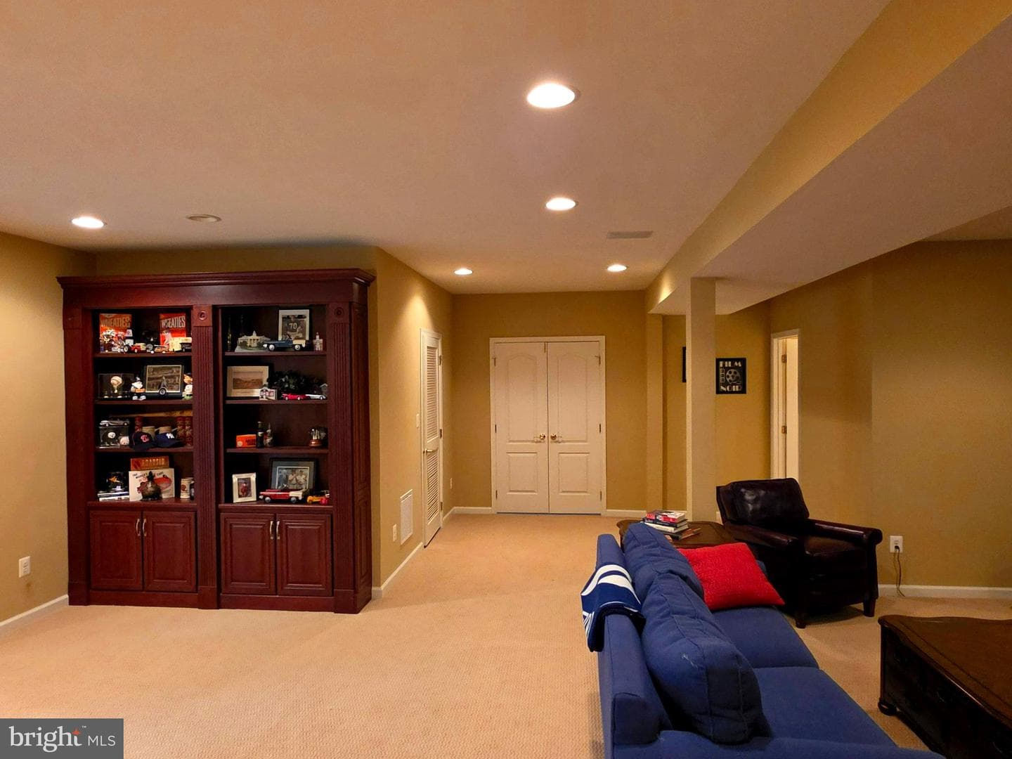 101 Darden Court W photo 56