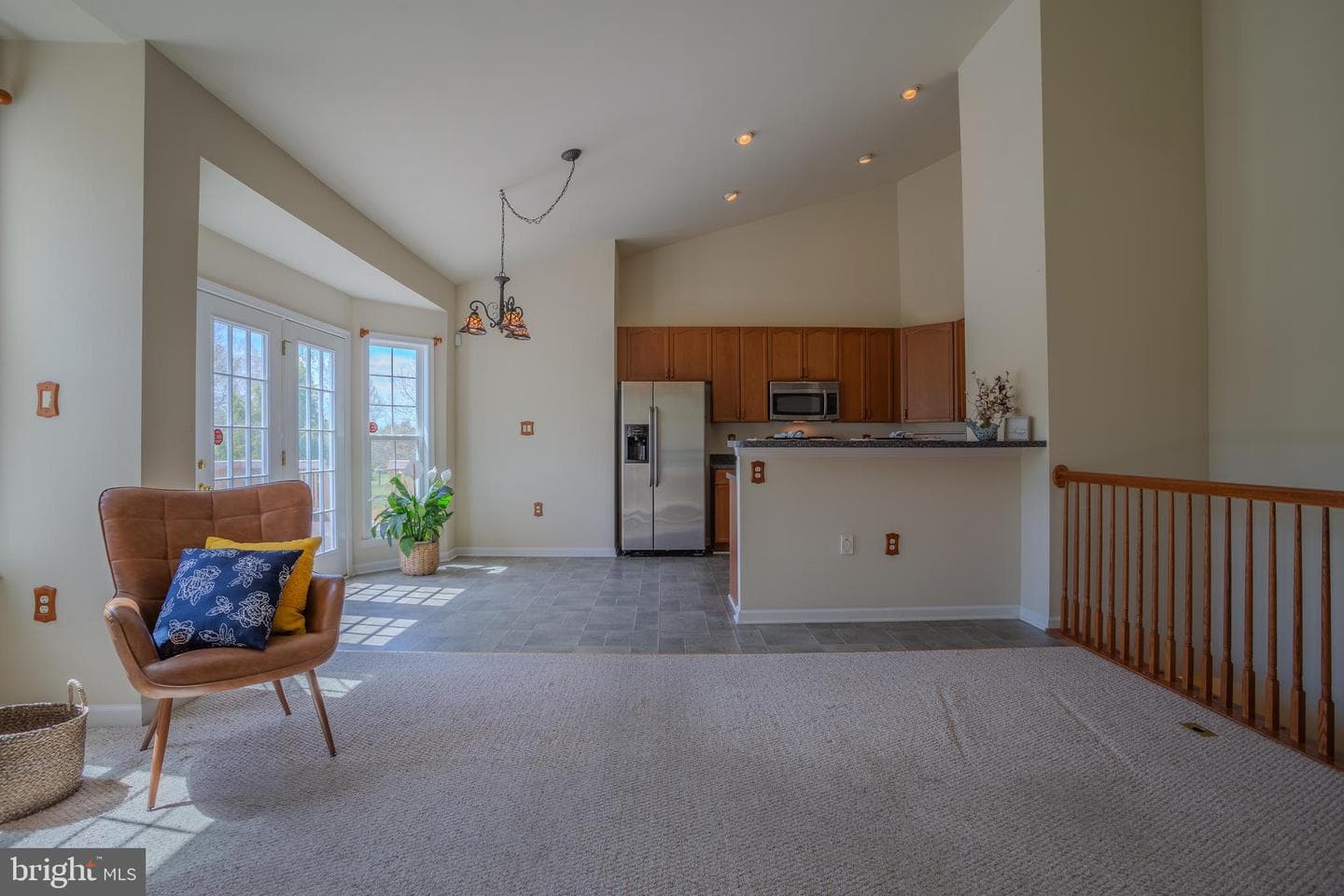 633 Bentley Drive photo 4