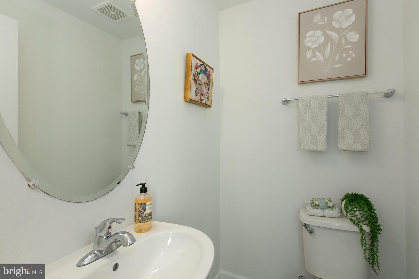 437 Rumbling Rock Road photo 17