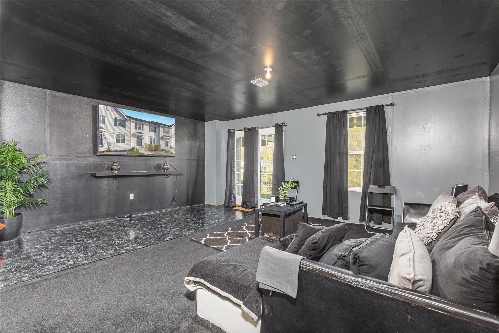 195 Ontario Drive photo 18
