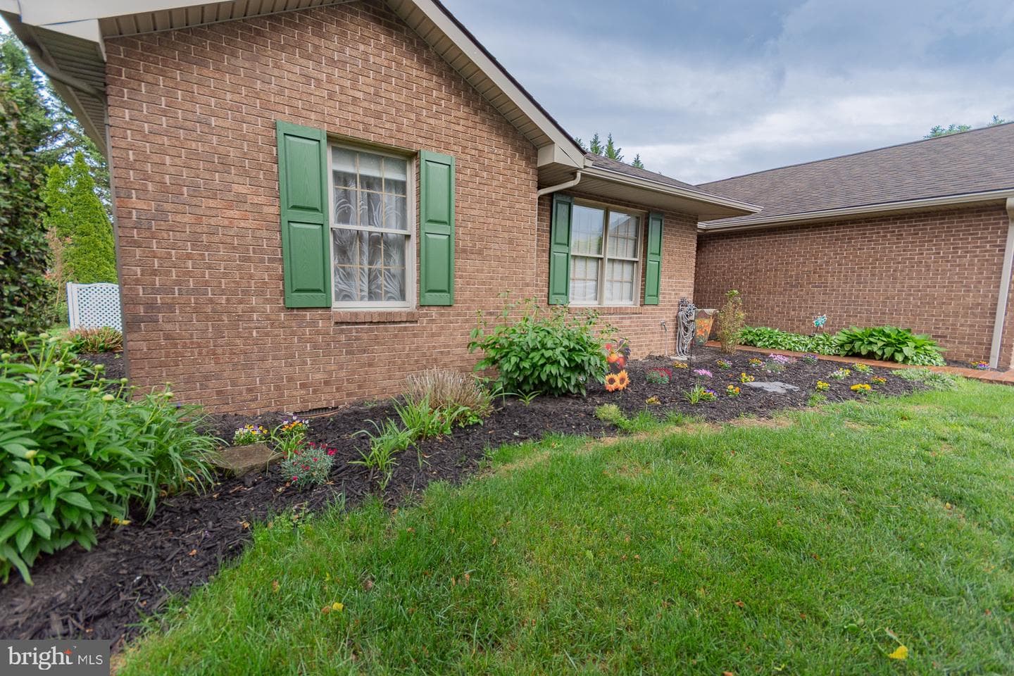 406 Azalea Lane photo 9