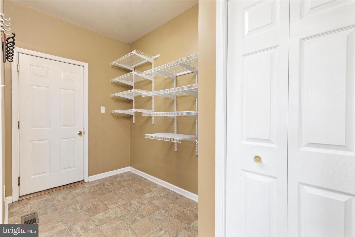 42 Decatur Drive photo 22