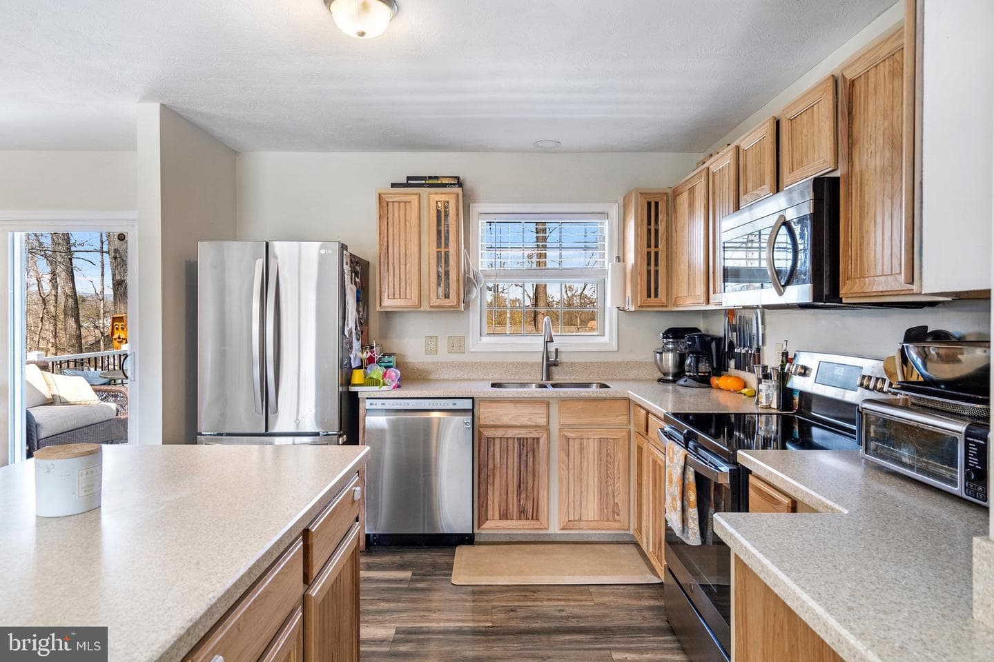 183 Basin Drive photo 10