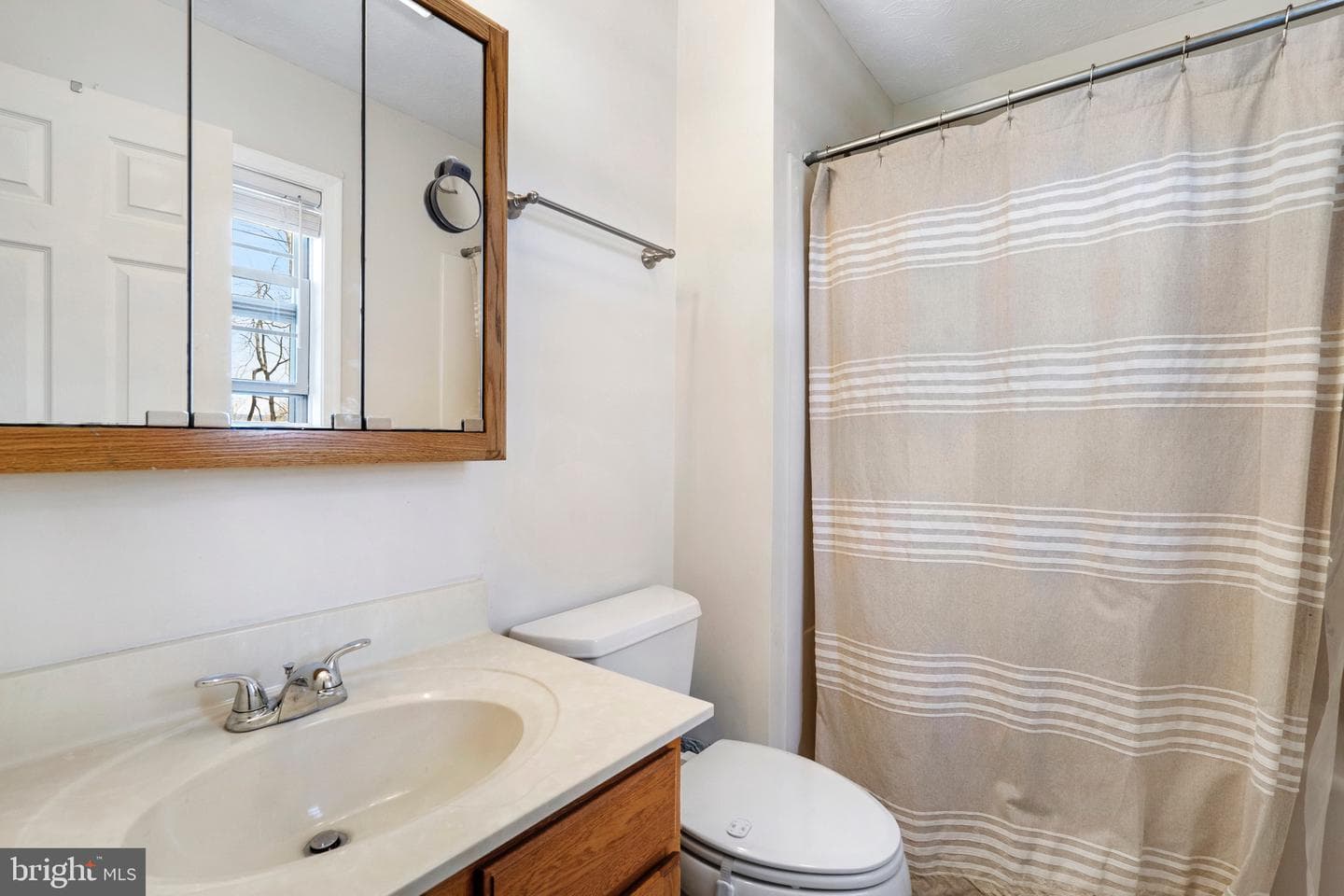 183 Basin Drive photo 18