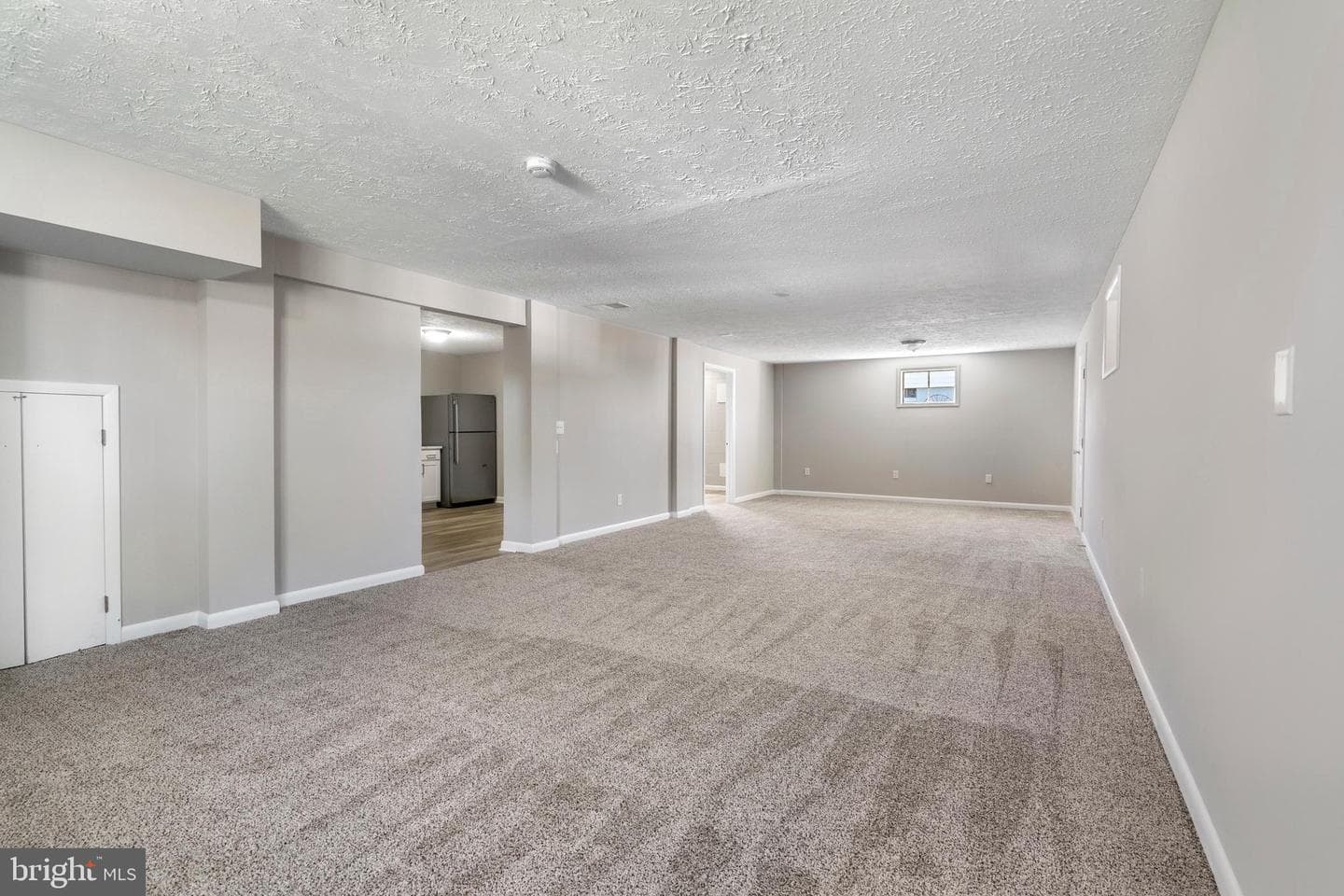 924 Kaufman Avenue photo 22