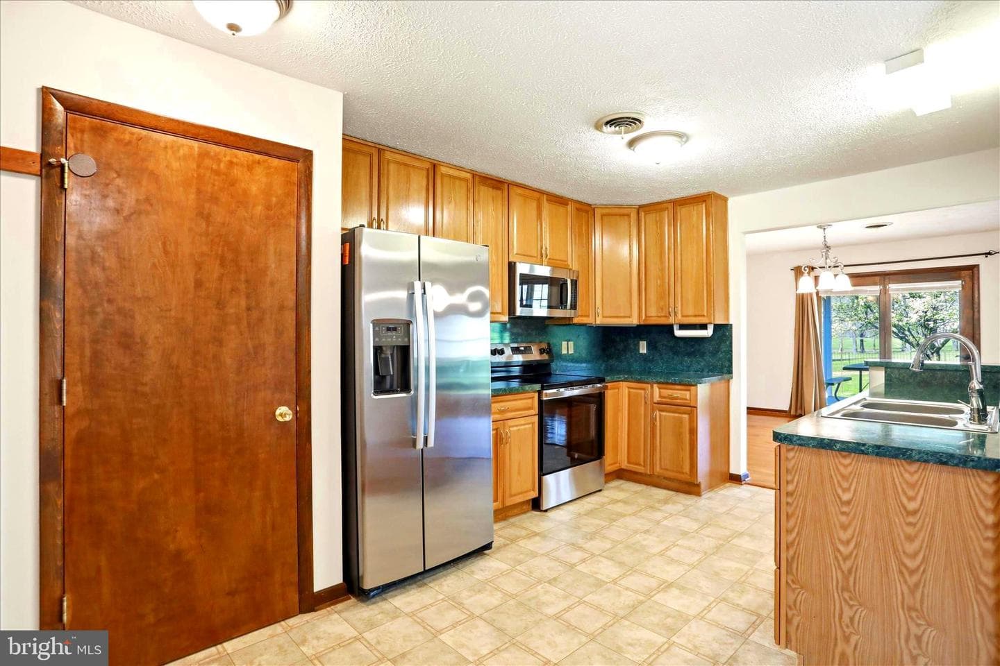 229 Hollis Drive photo 24