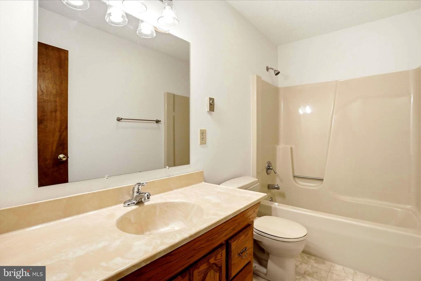 229 Hollis Drive photo 36