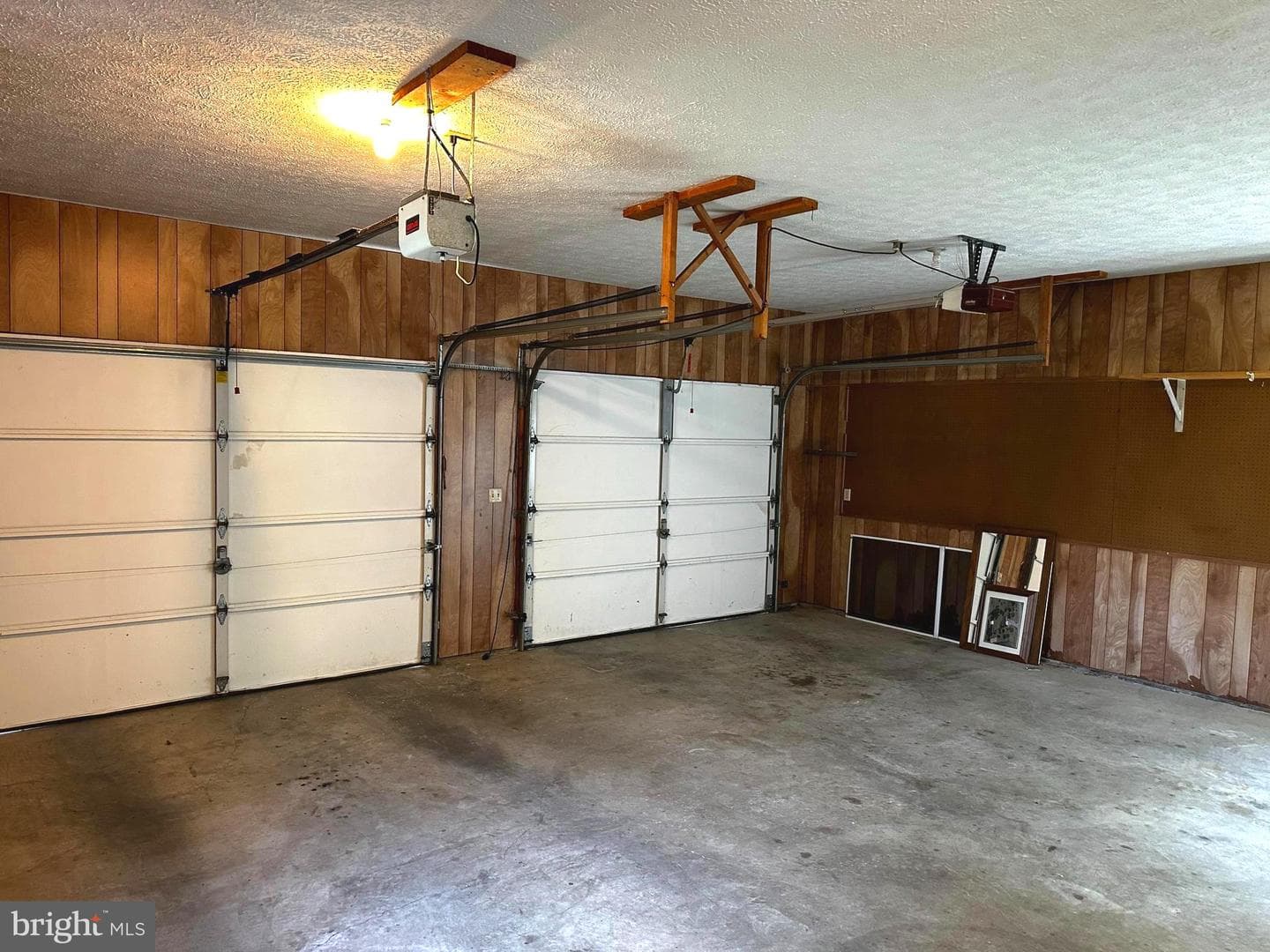 229 Hollis Drive photo 42