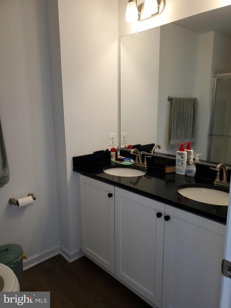 26 Colchester Court photo 15
