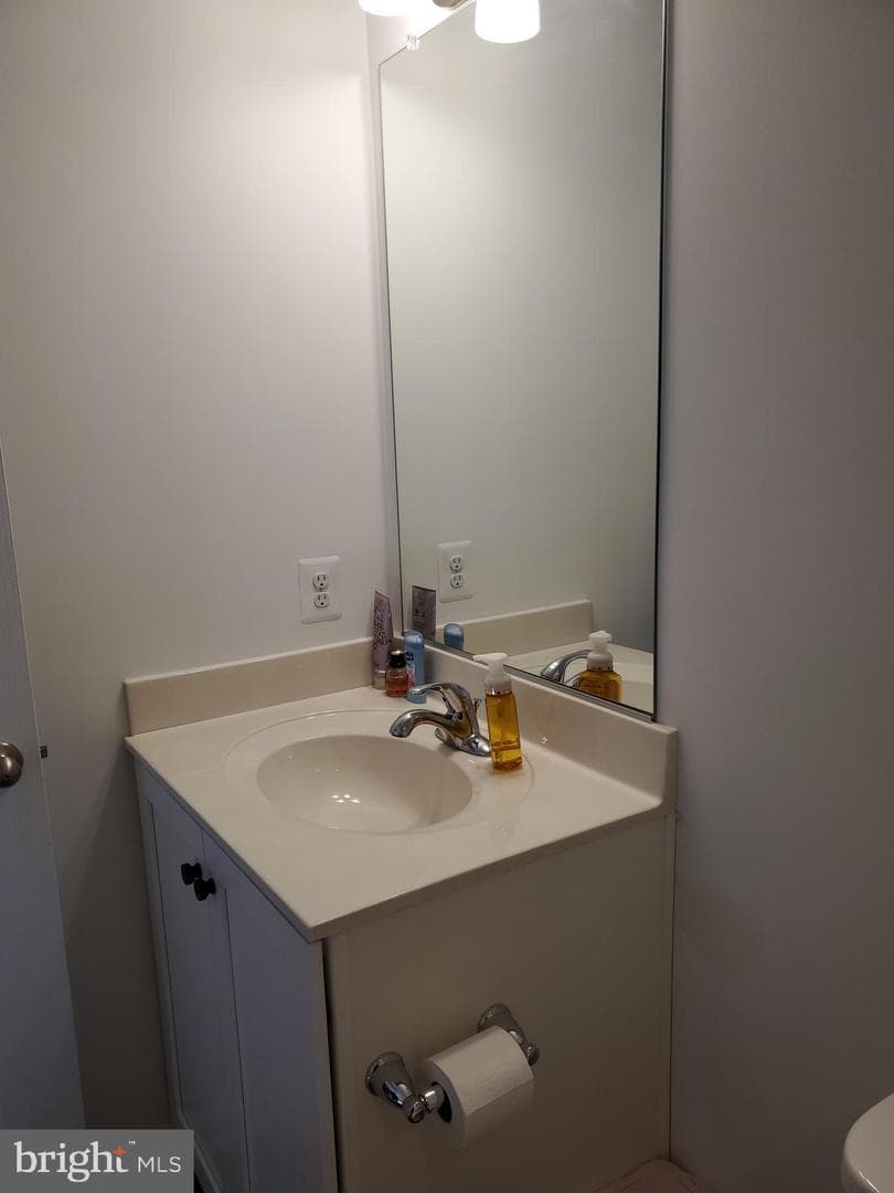 26 Colchester Court photo 7