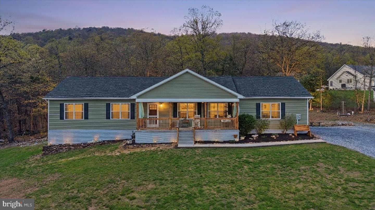 379 Jura Drive photo 2
