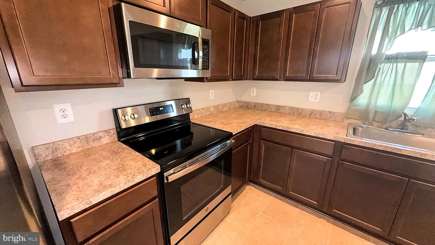 70 Stocking Pond Road photo 5
