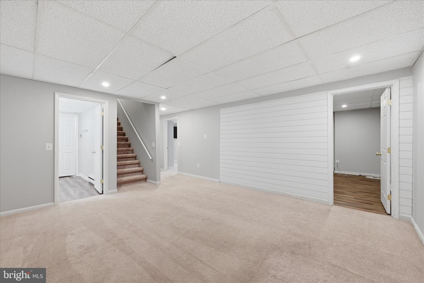 144 Brenda Drive photo 38