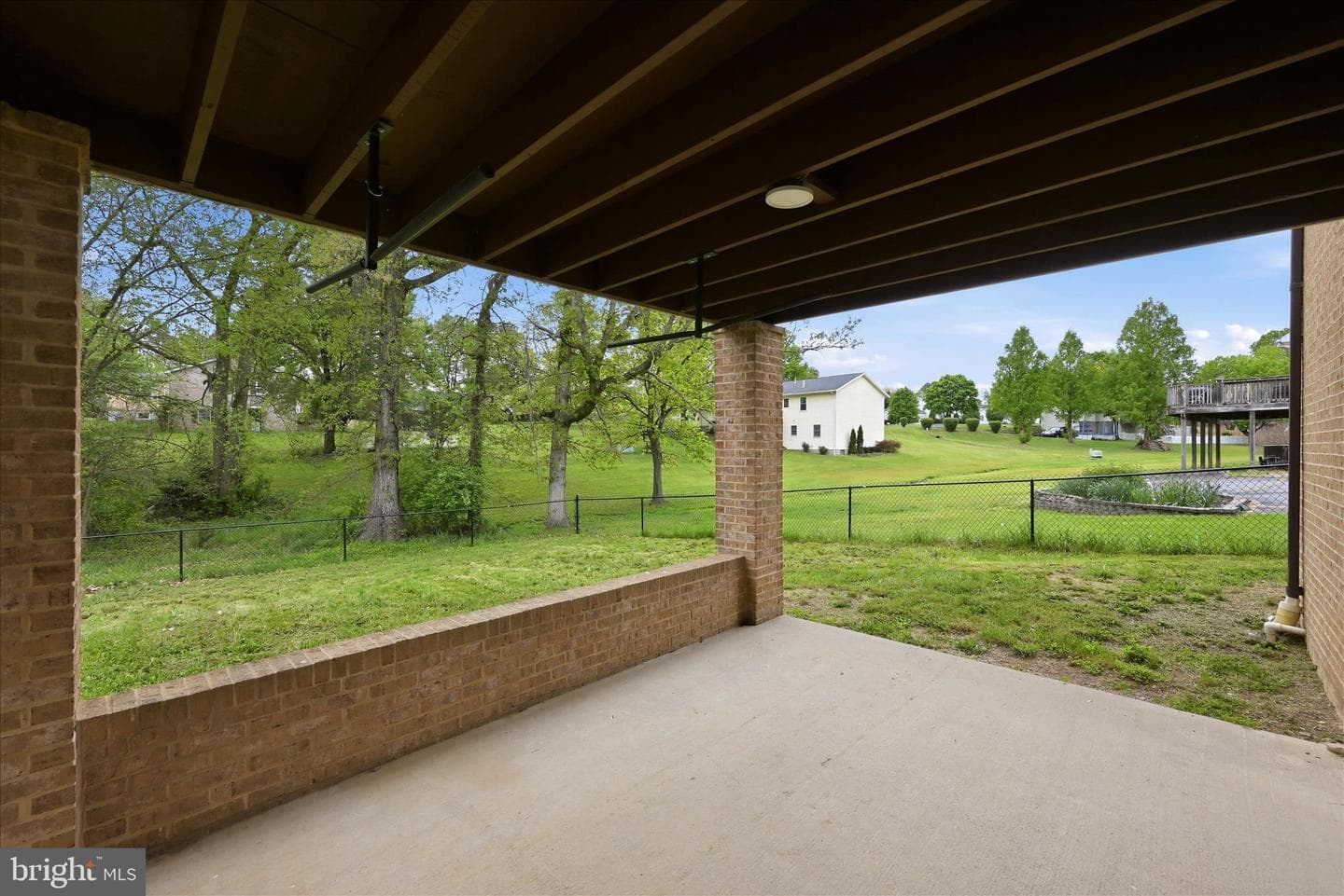144 Brenda Drive photo 46