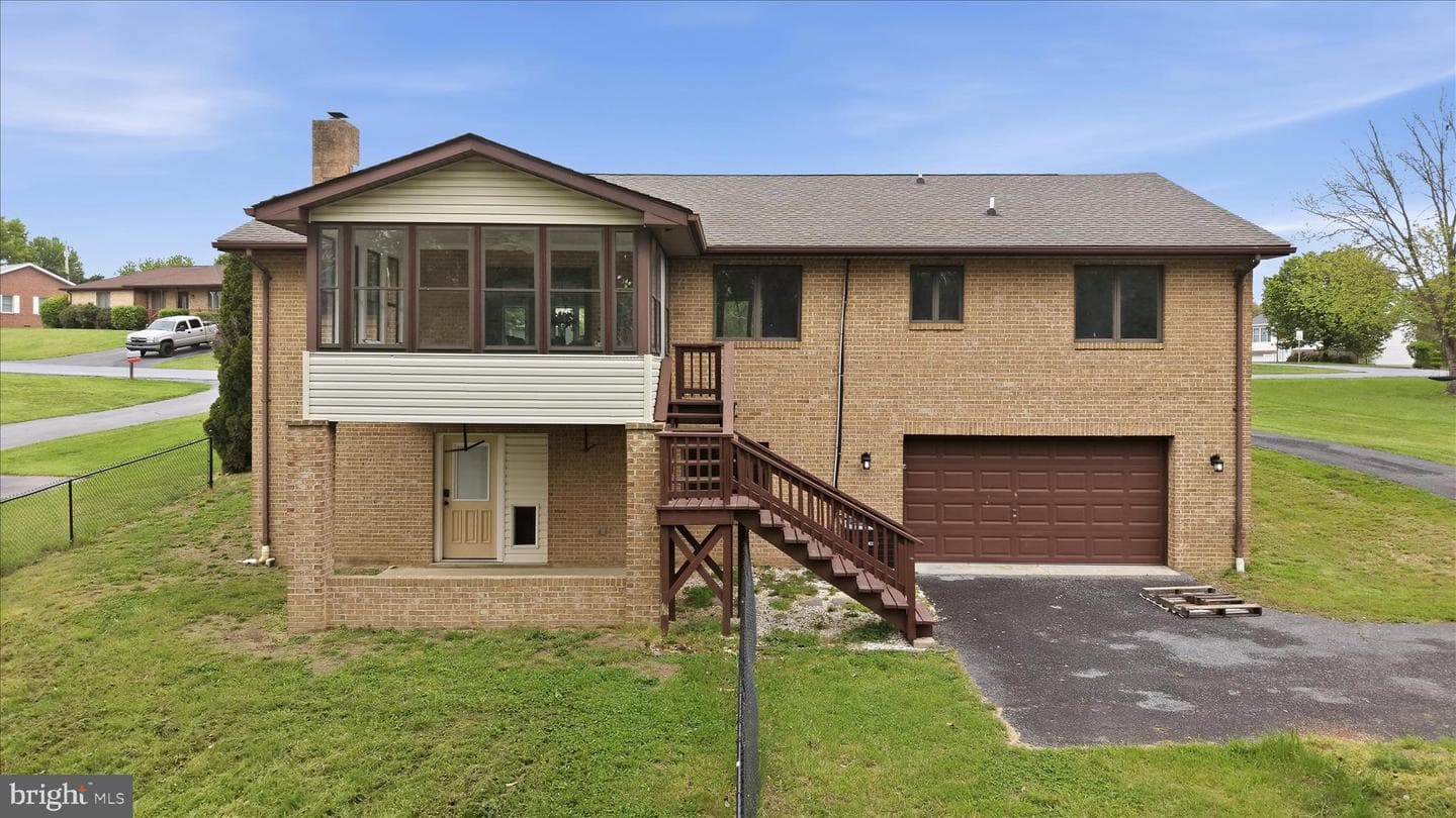 144 Brenda Drive photo 49