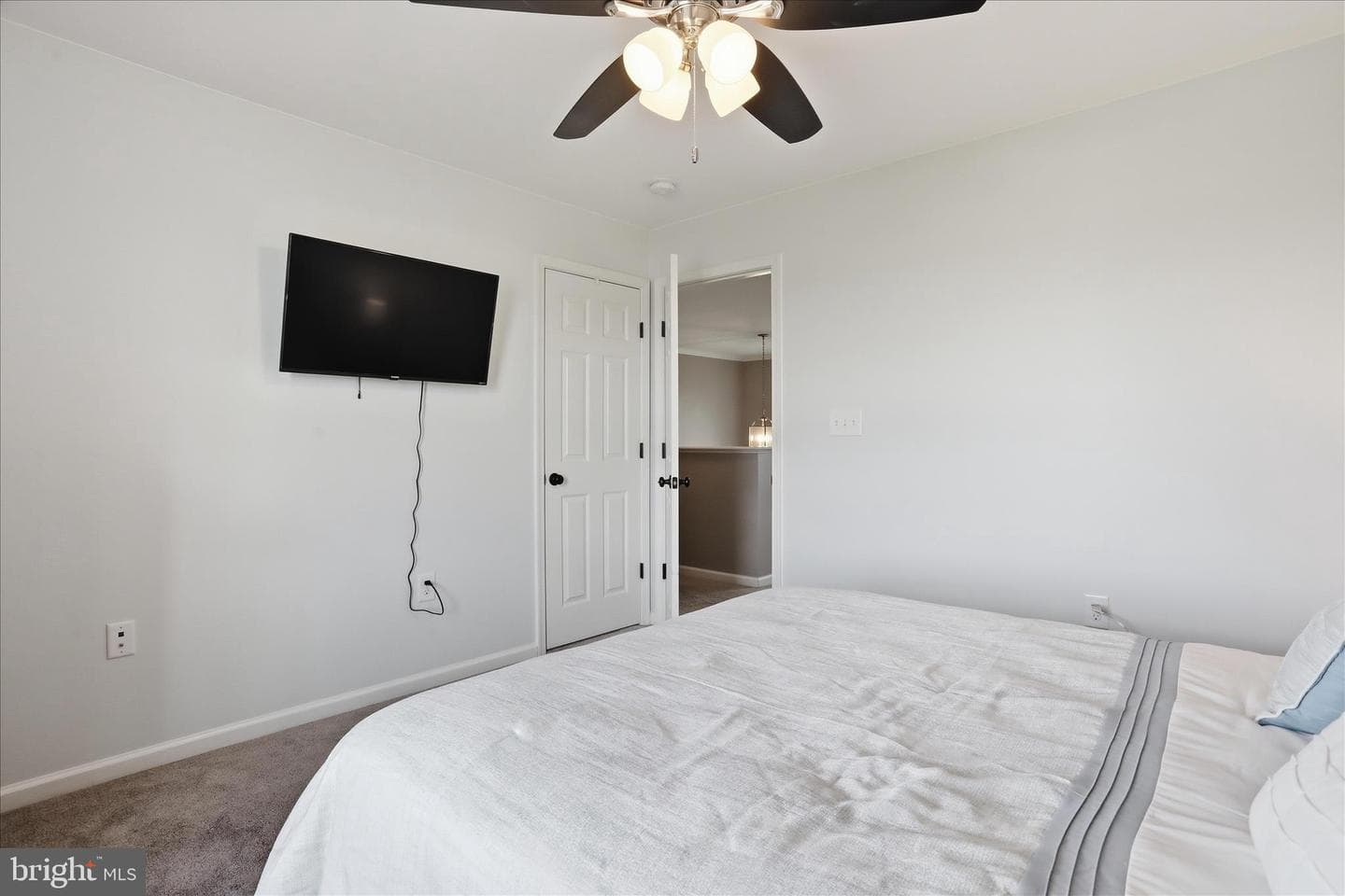 445 Holland Drive photo 33