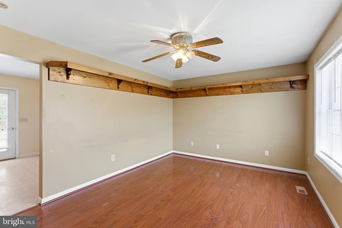 78 Gemini Court photo 5