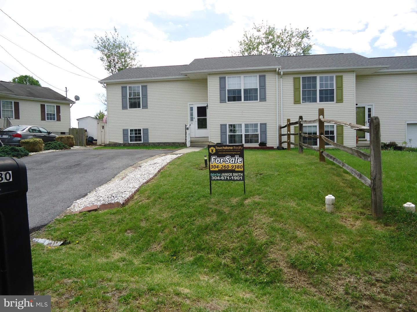 30 Squire Circle photo 5