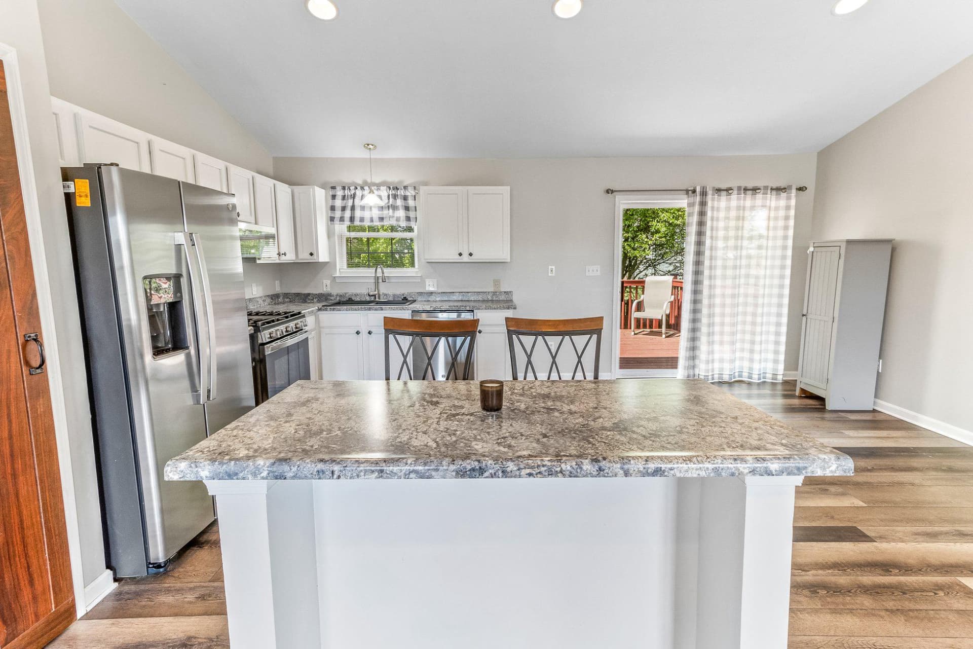182 Bittinger Court photo 11