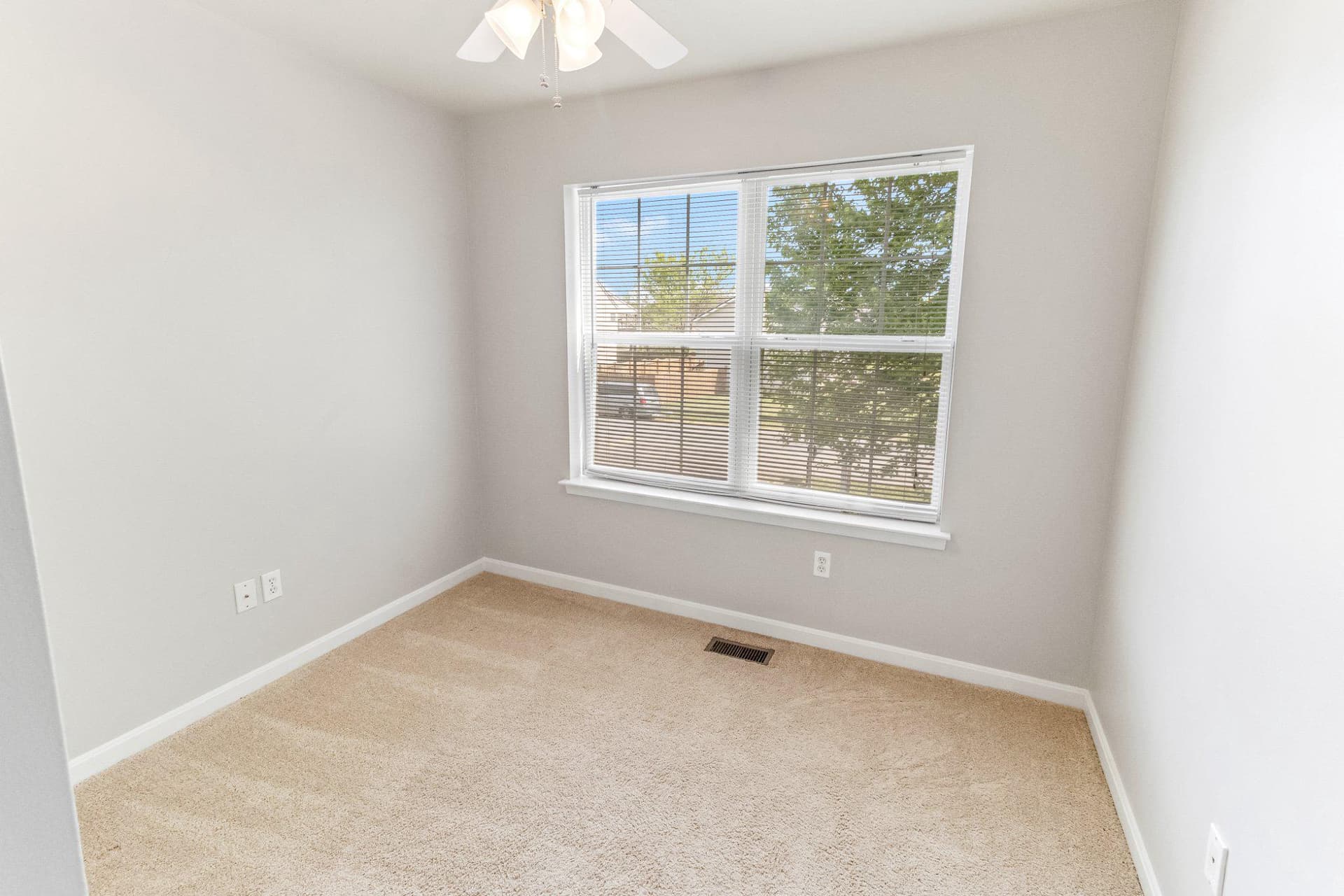 182 Bittinger Court photo 23