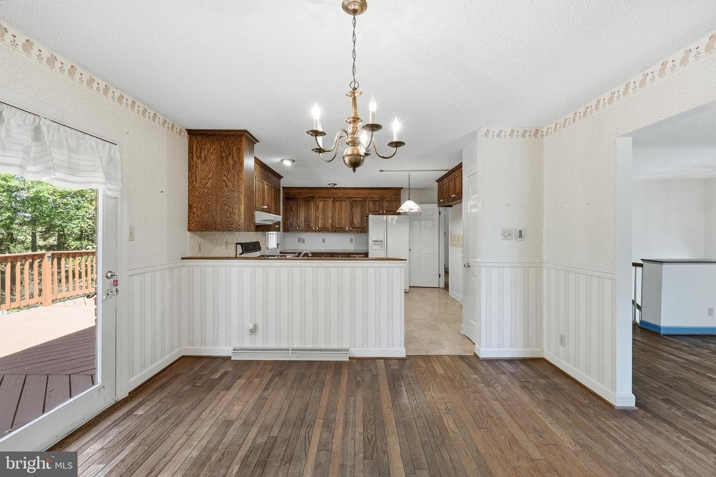1539 Harold Drive photo 5