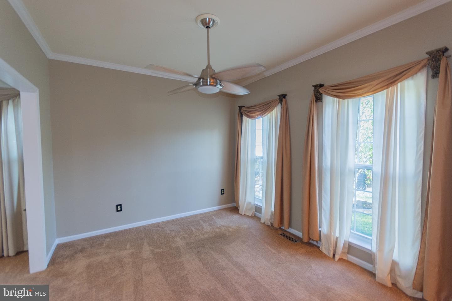 103 Lacosta Boulevard photo 4