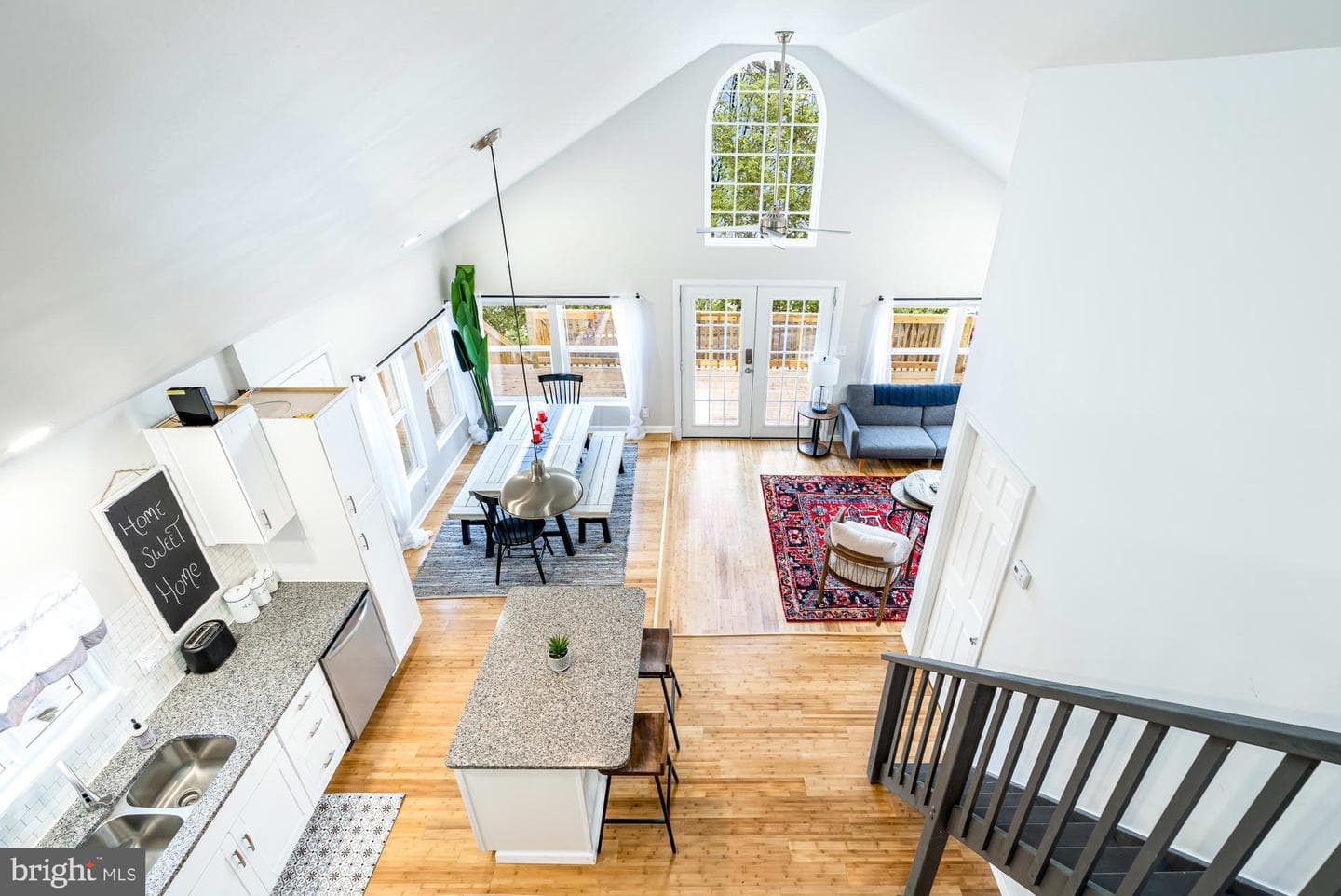 221 Dewdrop Lane, Hedgesville