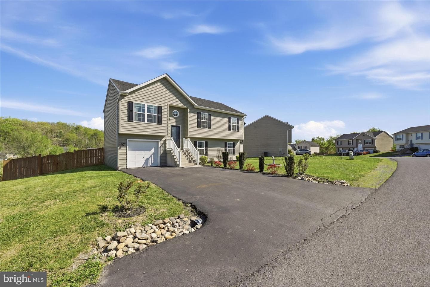 17 McKinley Court photo 4