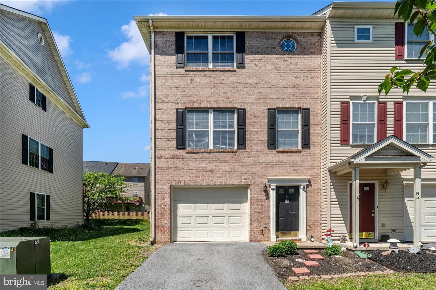 83 Fiser Lane photo 2