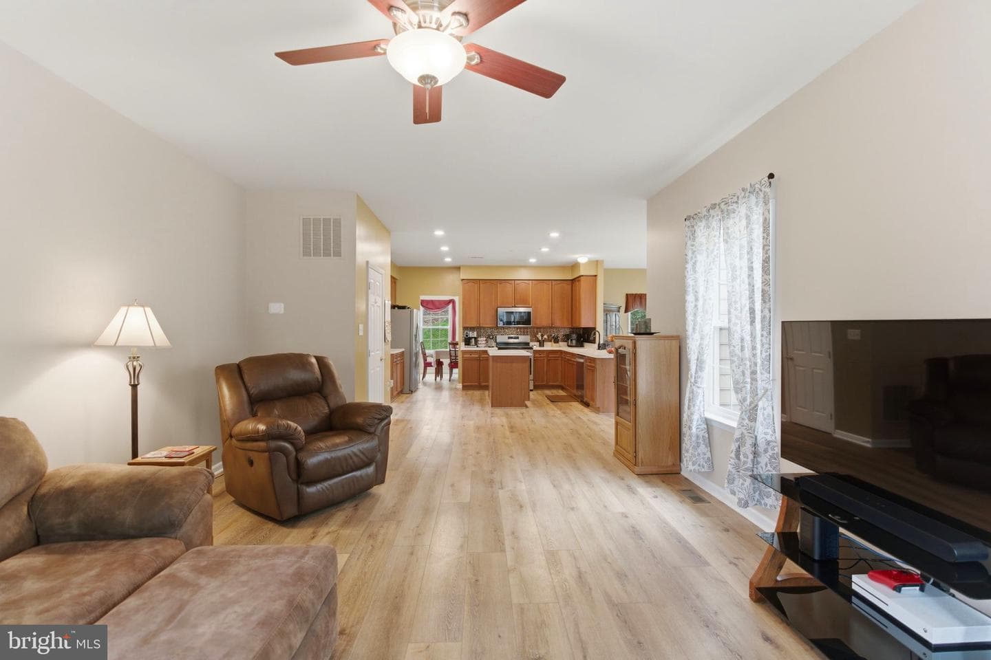369 Rotterham Drive photo 23