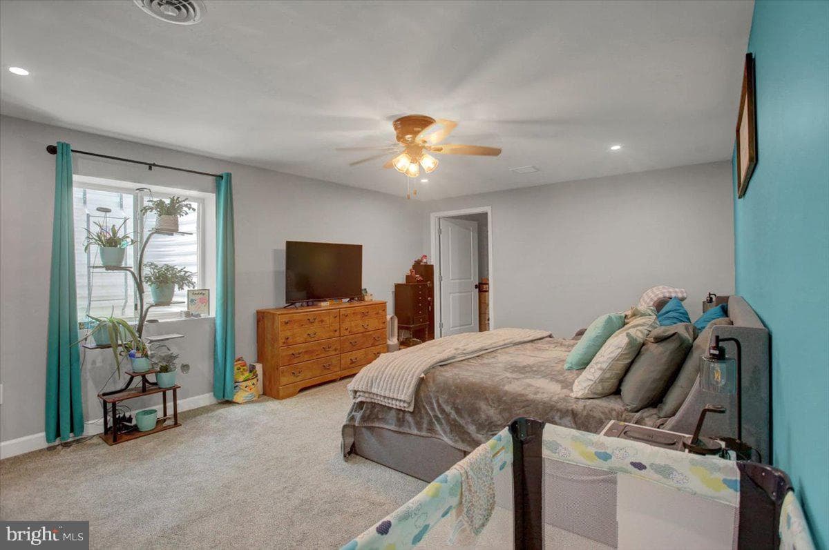 28 Boothbay Drive photo 31
