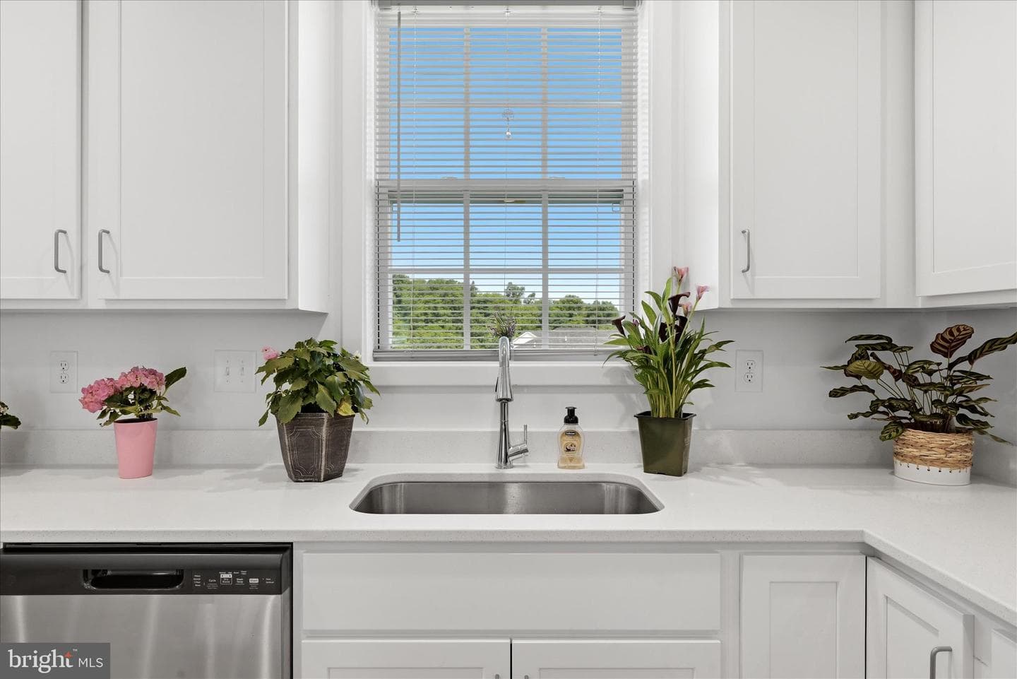 80 Thyme Way photo 9