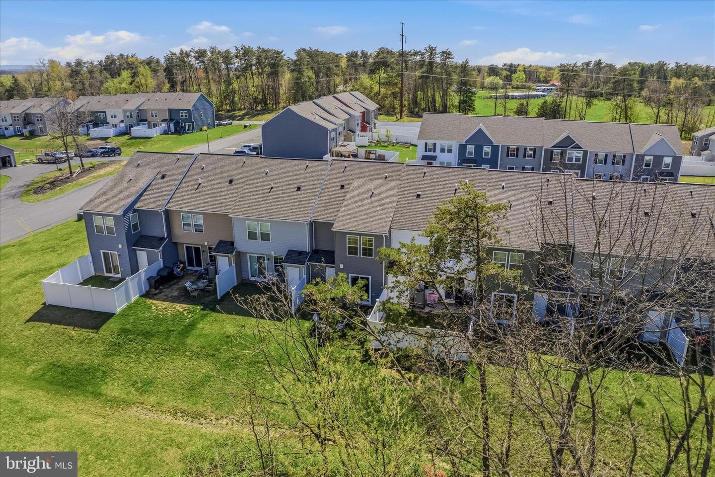 28 Gentle Breeze Drive photo 33