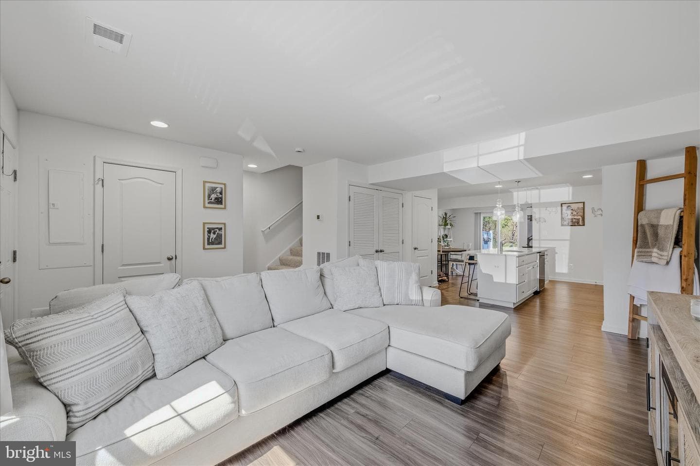 28 Gentle Breeze Drive photo 6