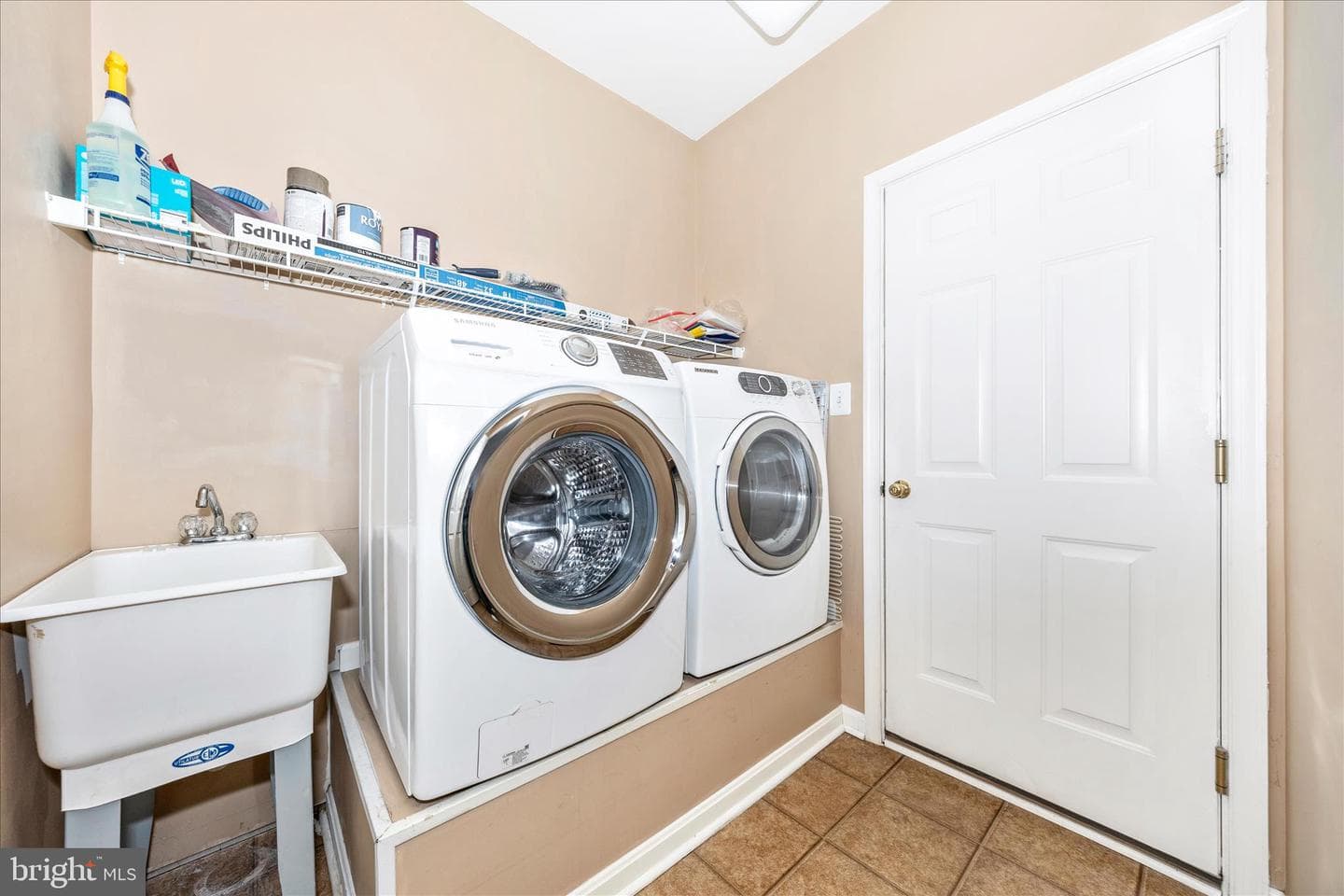 250 Dinwiddie Way photo 28