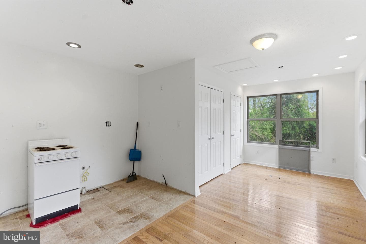 175 Rooney Road photo 40